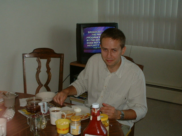 Sniadanie z telewizorem...